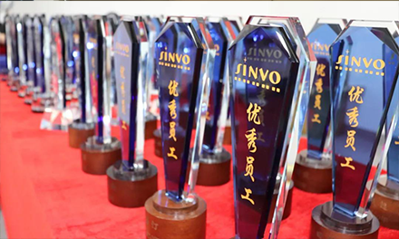 感恩有你，凝聚嘉彰。